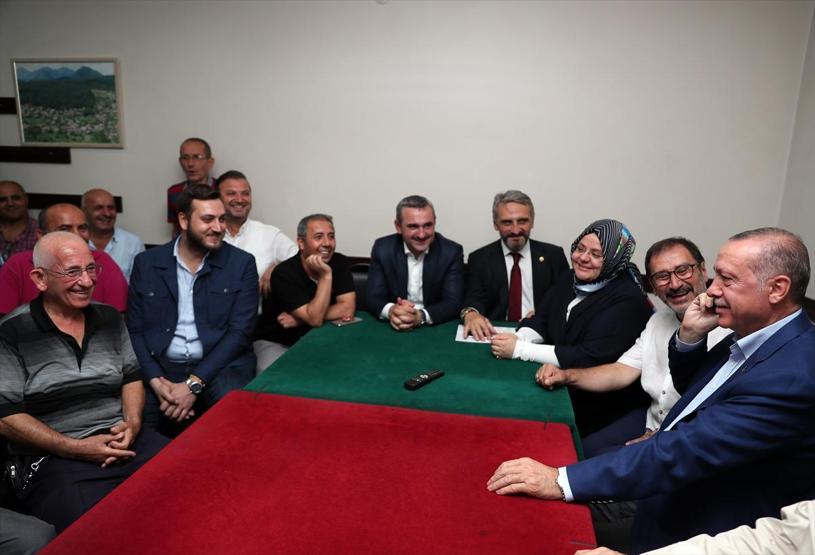 Cumhurbaşkanı Erdoğandan Kasımpaşa ziyareti