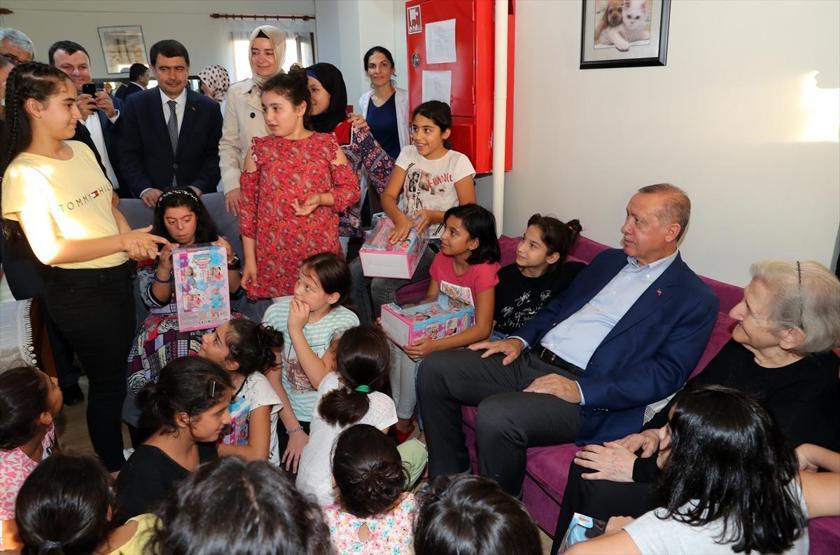 Cumhurbaşkanı Erdoğandan Kasımpaşa ziyareti