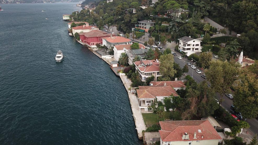 İstanbul Boğazında satılık 60 yalı