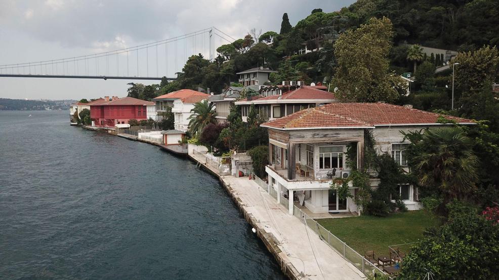 İstanbul Boğazında satılık 60 yalı