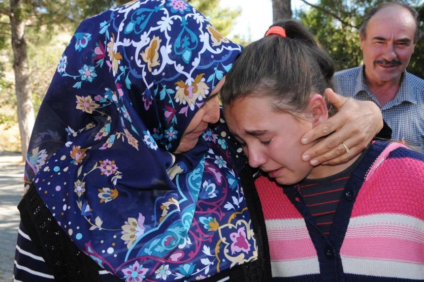 51 yıllık okul kapatıldı, öğrenciler gözyaşlarına boğuldu