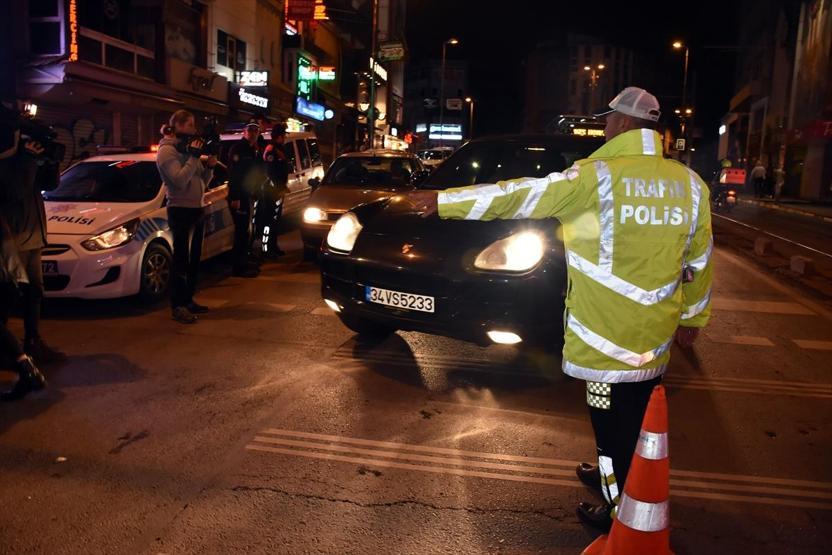 Kadıköyde helikopter destekli narkotik uygulaması