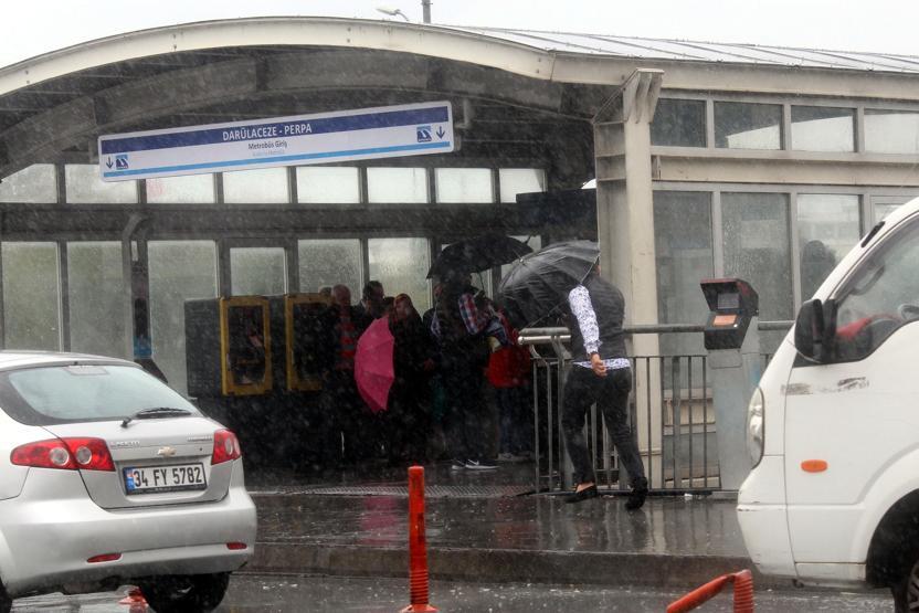 İstanbulda yağmur