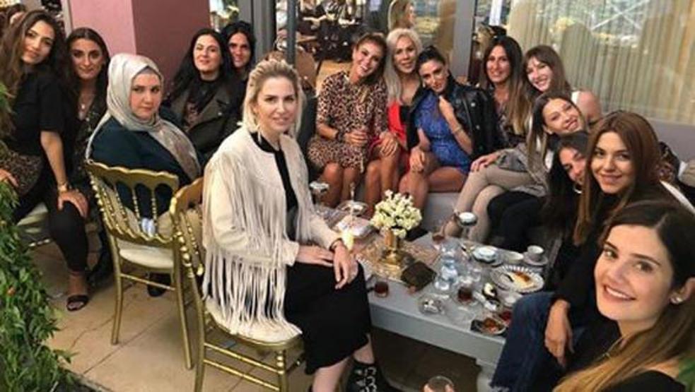 Aslıhan Doğanın baby shower partisine ünlü akını