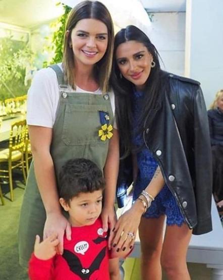 Aslıhan Doğanın baby shower partisine ünlü akını