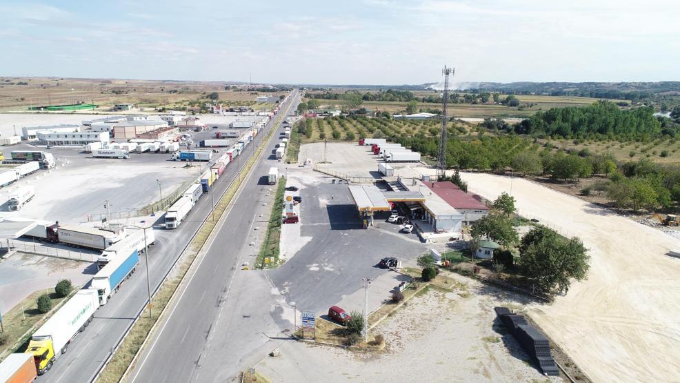 Kapıkulede TIR kuyruğu 10 kilometreye ulaştı