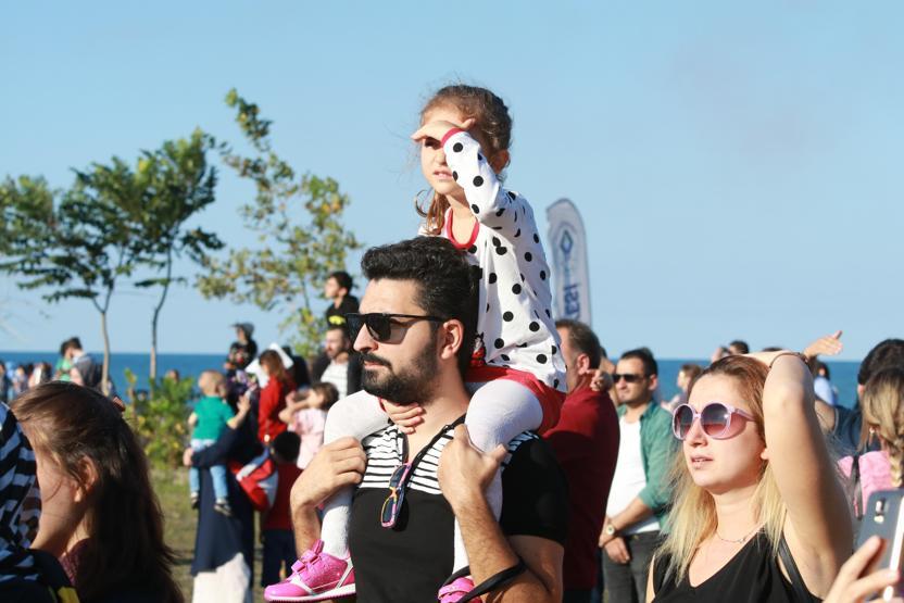 Türk Yıldızlarından Rizede nefes kesen gösteri