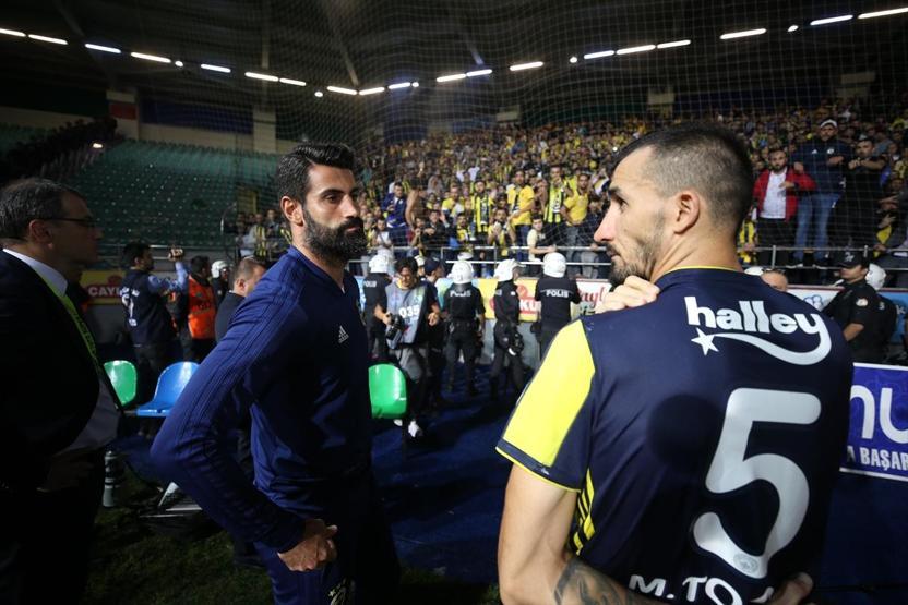 Volkan Demirel ve Mehmet Topal özür diledi