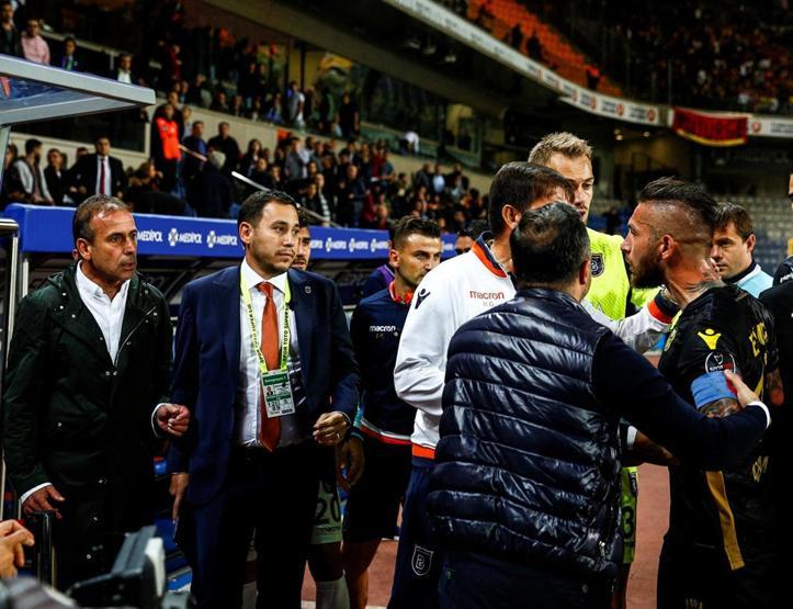 Arda Turan büyük üzüntü yaşadı