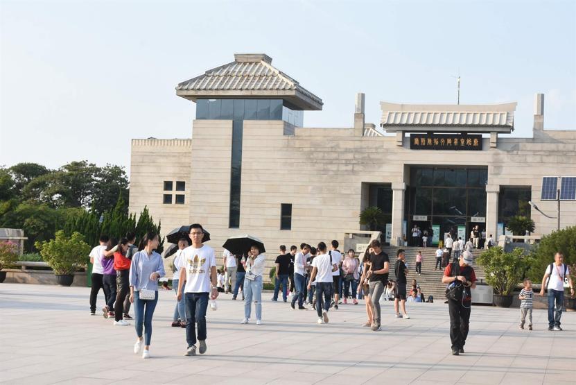 İşte Çinin 2 bin yıllık gizemli yer altı ordusu: Terracota askerleri