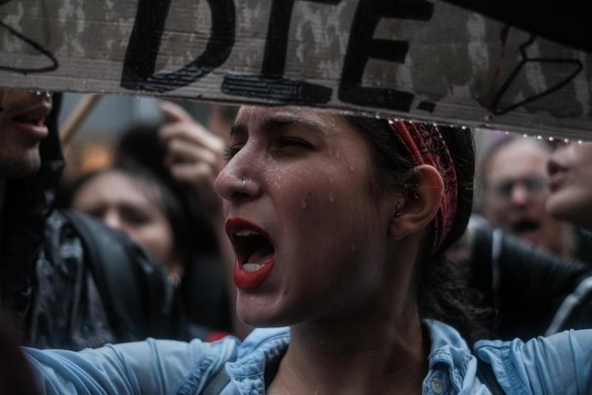 Ünlü oyuncular gözaltına alındı