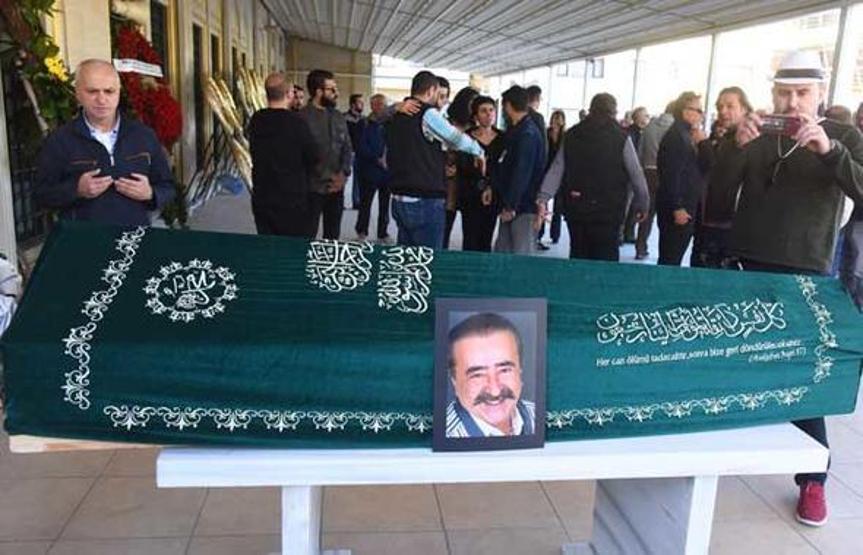 Yıldırım Öcek son yolculuğuna uğurlandı
