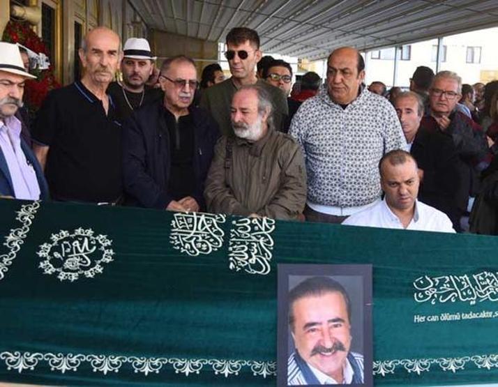 Yıldırım Öcek son yolculuğuna uğurlandı