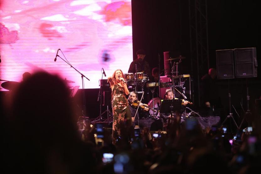 Yıldız Tilbe, Edirnede sevenleriyle buluştu