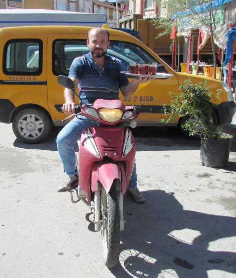 Motorize çaycı