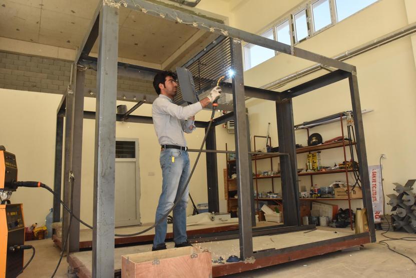 Türkiyede ilk kez üretildi: Dolu önleme makinesi