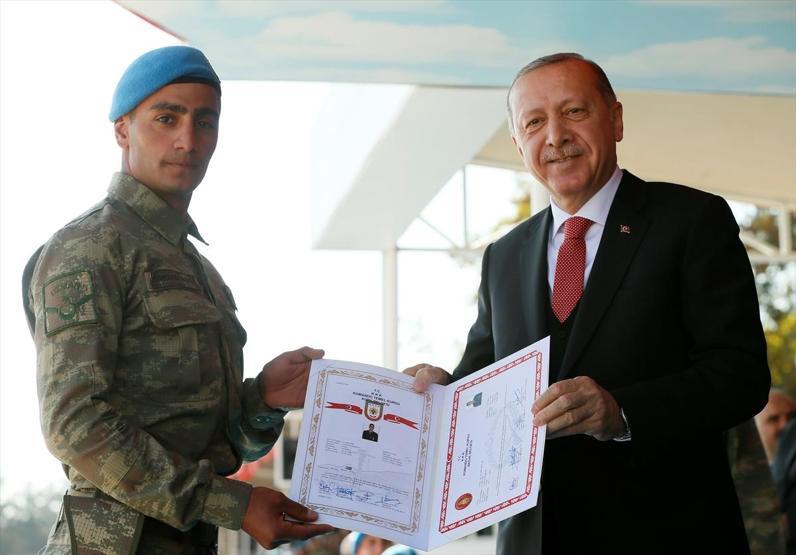 Cumhurbaşkanı Erdoğan komando bröve takma töreninde