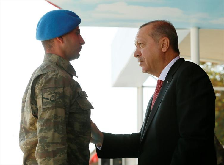 Cumhurbaşkanı Erdoğan komando bröve takma töreninde