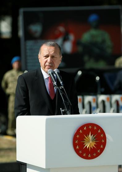 Cumhurbaşkanı Erdoğan komando bröve takma töreninde