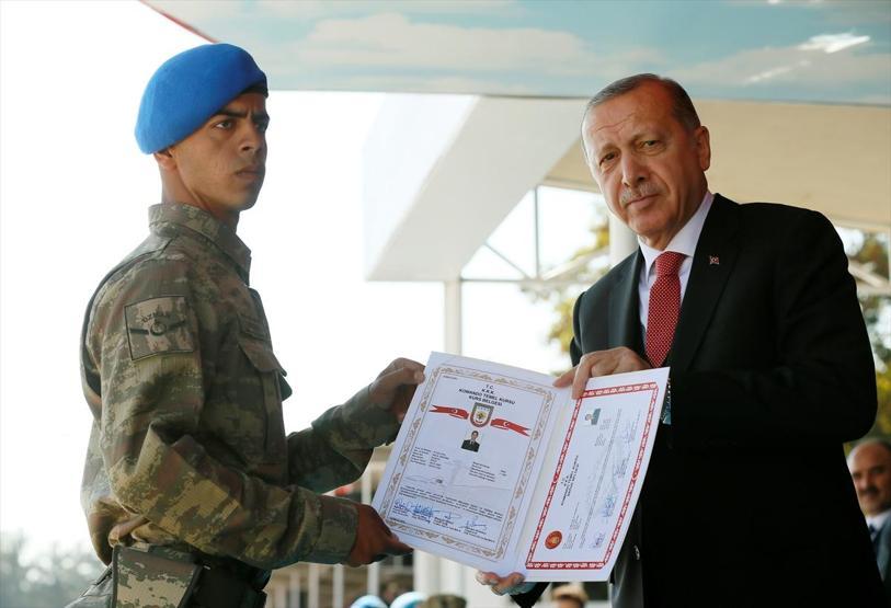 Cumhurbaşkanı Erdoğan komando bröve takma töreninde