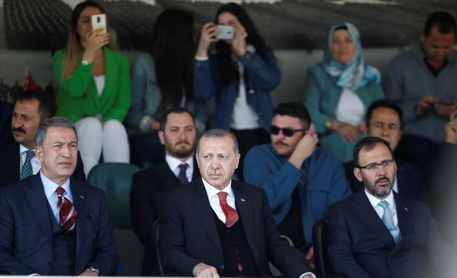 Cumhurbaşkanı Erdoğan komando bröve takma töreninde