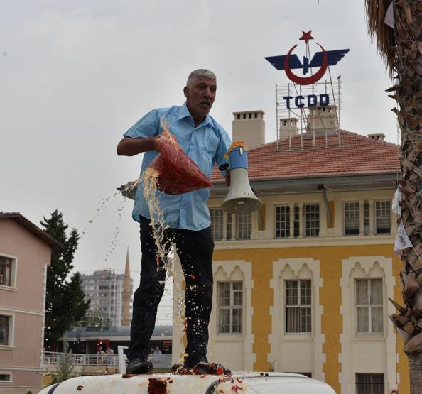 Dolandırıldığını söyleyip,çılgına döndü