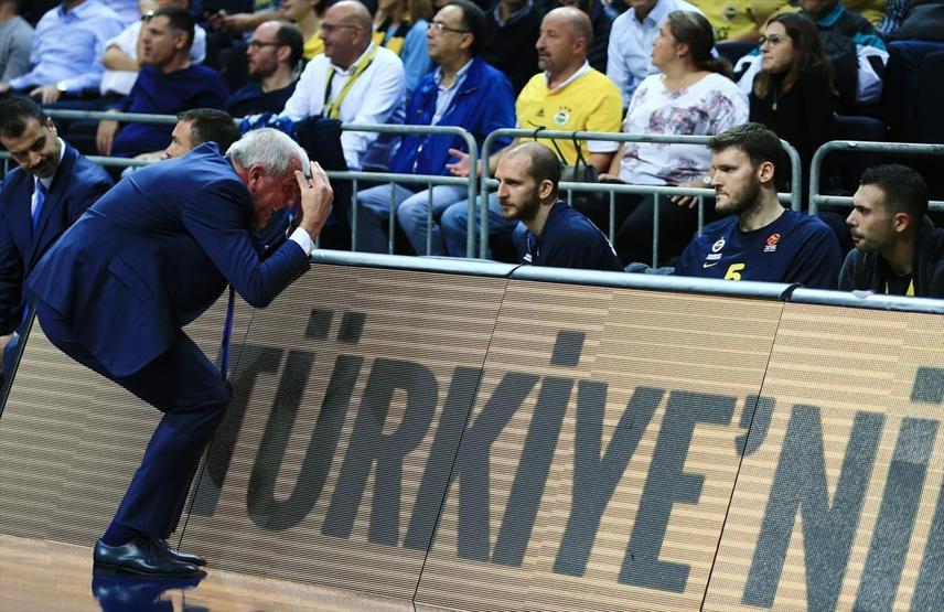 Obradovic yerinde duramadı