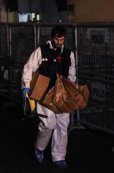 Polis memuru konsolosluktan bu halde çıktı