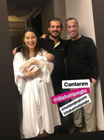 Gizem - Hakan Hatipoğlu çiftinin bebekleriyle ilk pozu