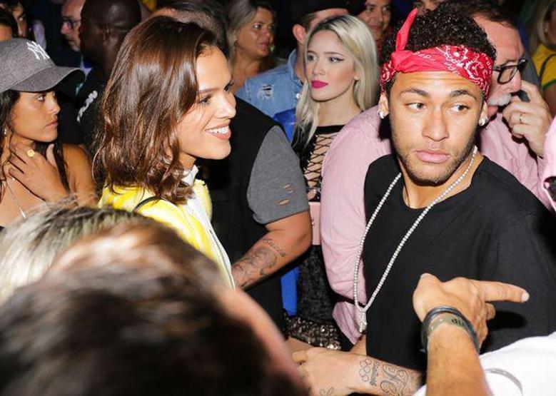 Neymar ile Brunanın neden ayrıldığı ortaya çıktı