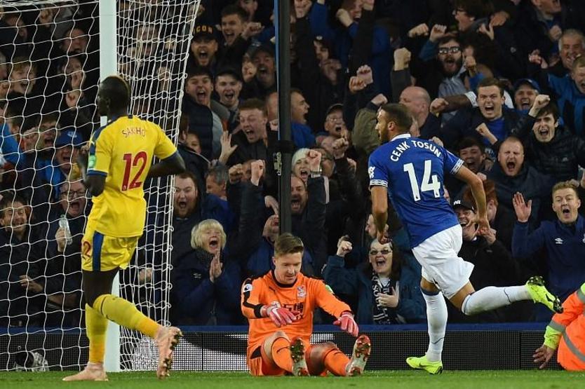 Cenk Tosun yeniden kral