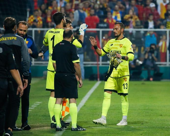 Şenol Güneş: Goller bize teslimiyet getirdi