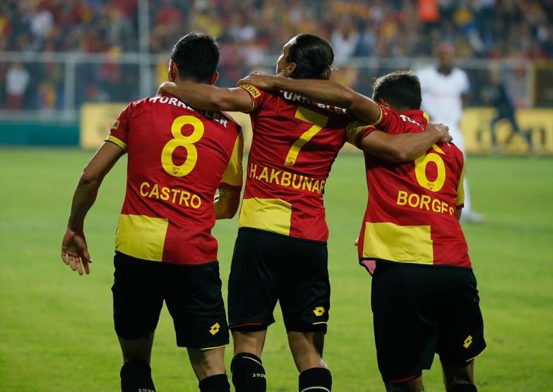 Göztepe Teknik Direktörü Bektaş: Yenemeyeceğimiz rakip yok