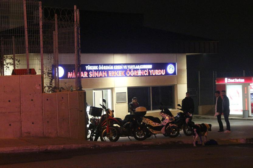 Öğrenci yurdunda şok ölüm: 11. kattan düştü