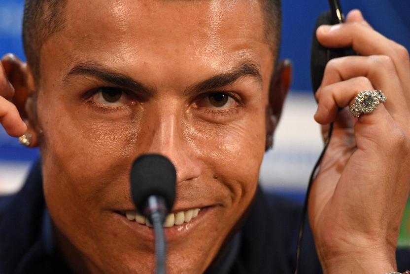 Cristiano Ronaldonun 7 milyon liralık saati