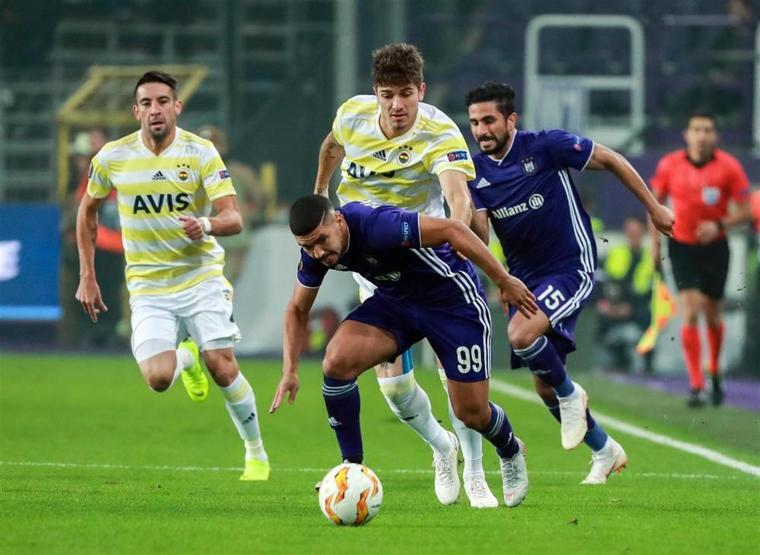 Fenerbahçe yenilgiden geri döndü