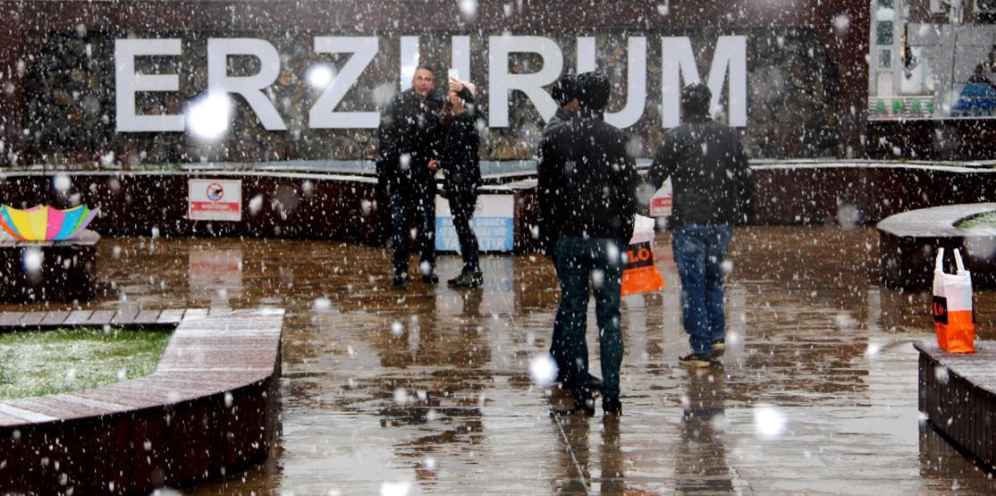 Doğu’da kar esareti başladı
