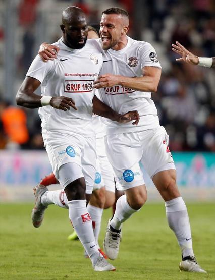 Antalya ve Trabzonspor 1er puanla yetindi