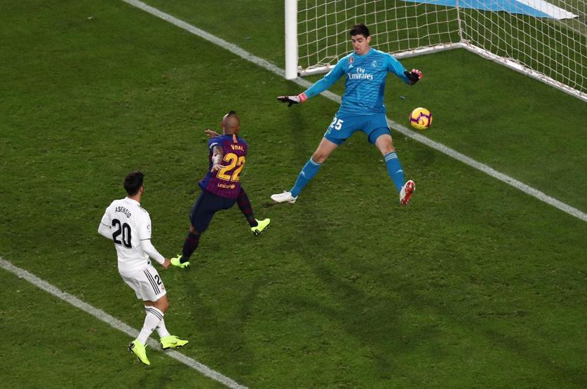 Barcelona Real Madridi barçaladı