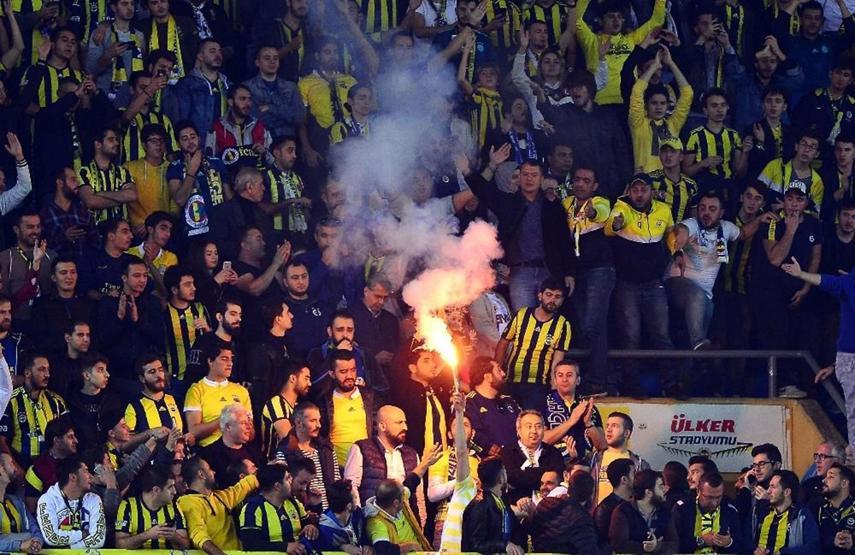 Fenerbahçe 3 golle dağıldı