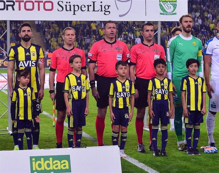 Fenerbahçe 3 golle dağıldı
