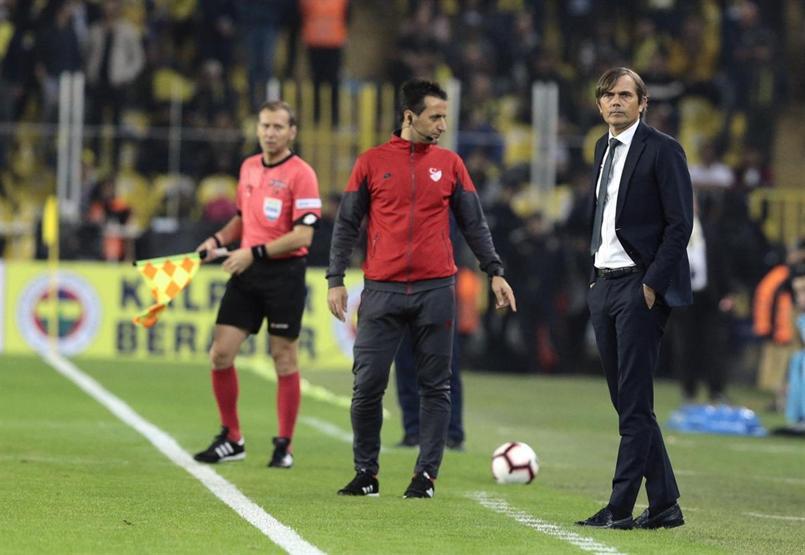 Fenerbahçe 3 golle dağıldı