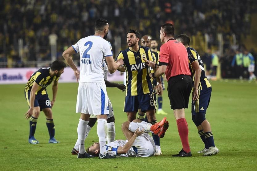 Fenerbahçe 3 golle dağıldı