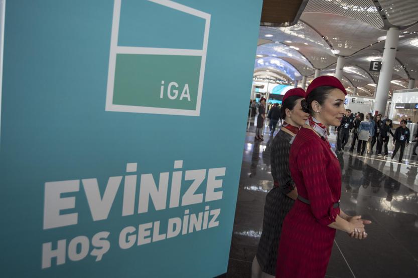 İşte THY kabin memurlarının yeni kıyafetleri