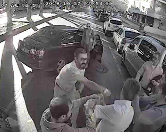 Çocuk için kart basma kavgasında şoförün burnu kırıldı