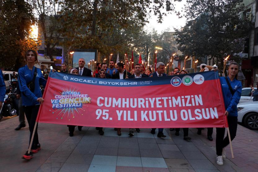 Tüm yurtta Cumhuriyet coşkusu