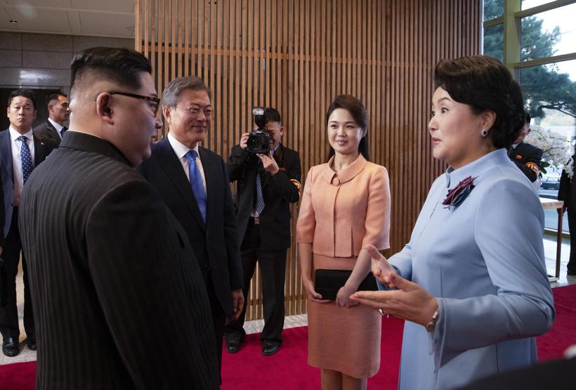 Kim Jong-un karısının uyması gereken kurallar