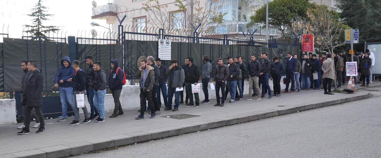Ankarada bedelli askerlik kuyruğu