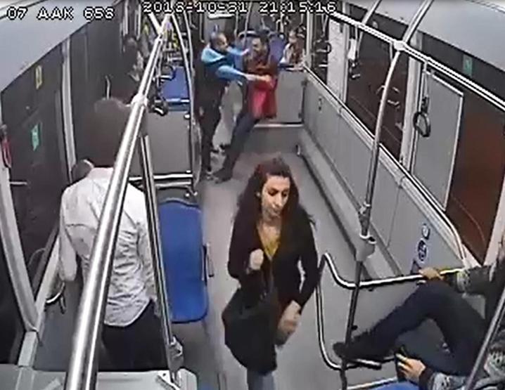 Halk otobüsünde küçük çocuğa taciz iddiası