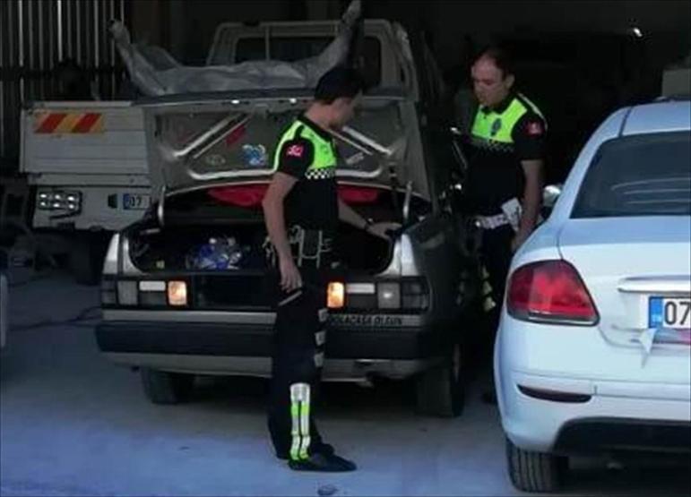 Drift yaparken polisten kaçan araca 7 bin 696 lira ceza